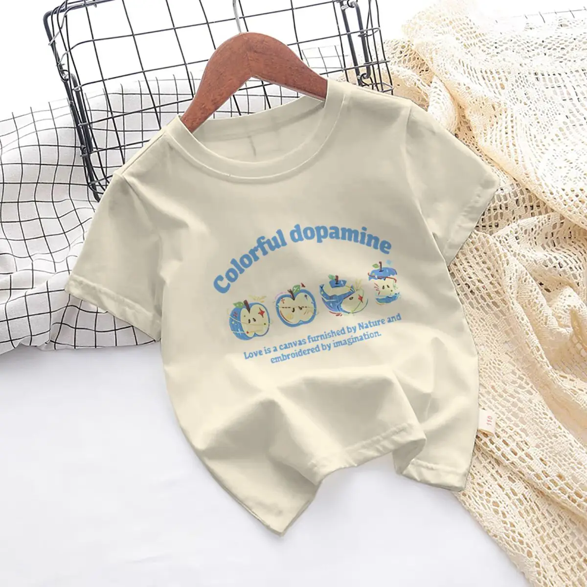 

Kids Colorful Apple T-Shirt Cute Cartoon Apples Casual Cotton Short Sleeve Tee New Style Harajuku Y2K Tops Girls Boys Clothes