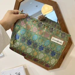 Chinese Style Artistic Makeup Bag Portable Skin Care Products Storage Ethnic Style Hand Bag Gift Washing Wedding Embroidery Bag