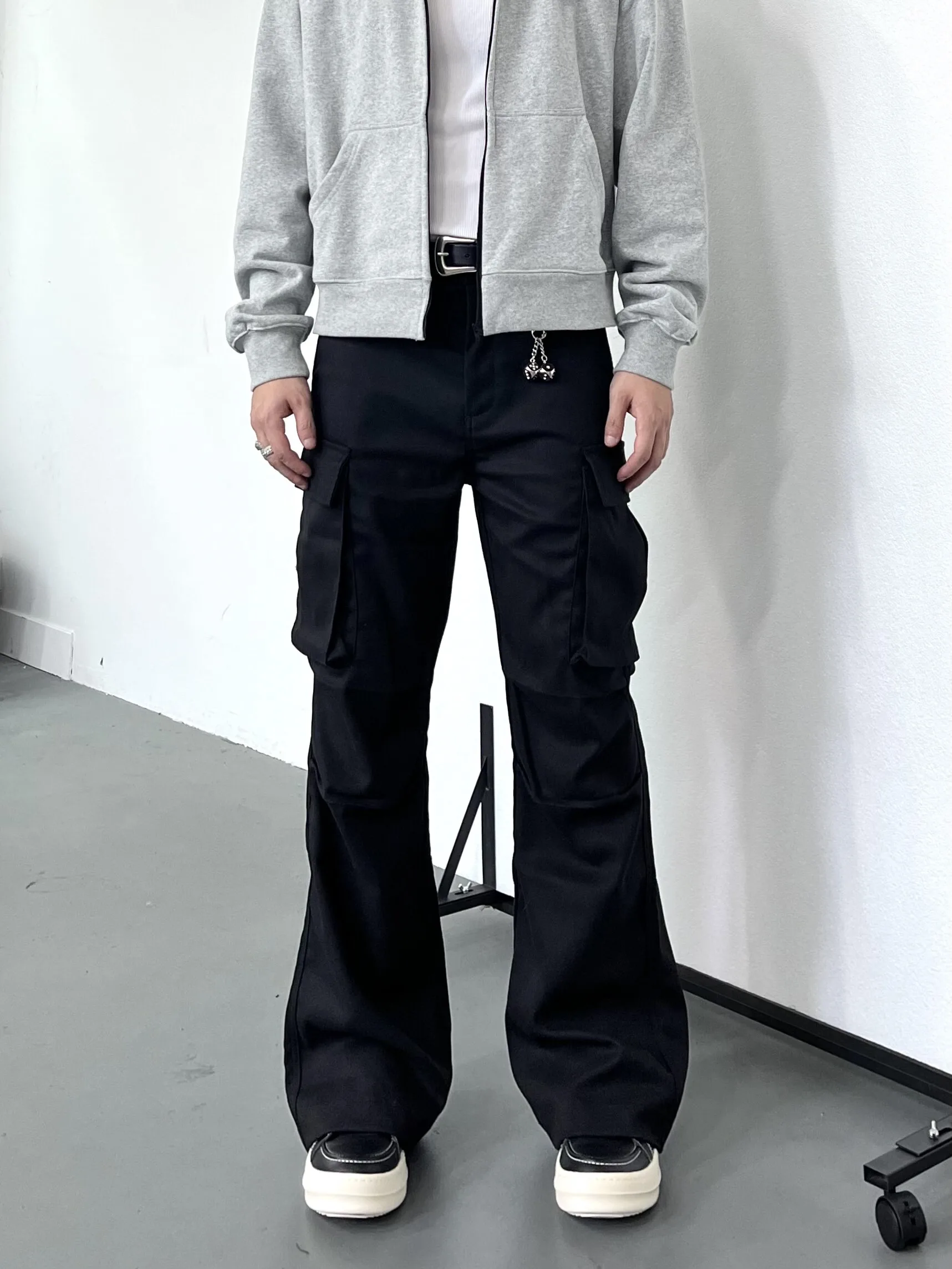 

Vintage American Straight Leg Casual Pants Multi ket Workwear Bell Bot Trousers for Men And Women Youthful Energy Sle...