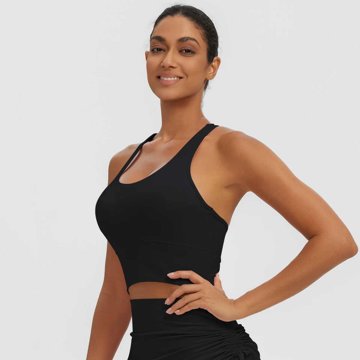 Schnell trocknendes, sexy Yoga-Top in I-Form, stoßdämpfendes Lauf-Yoga-Oberteil mit Brustpolster, einfarbiges Sommer-Fitness-Oberteil für das Training. – Detail 13
