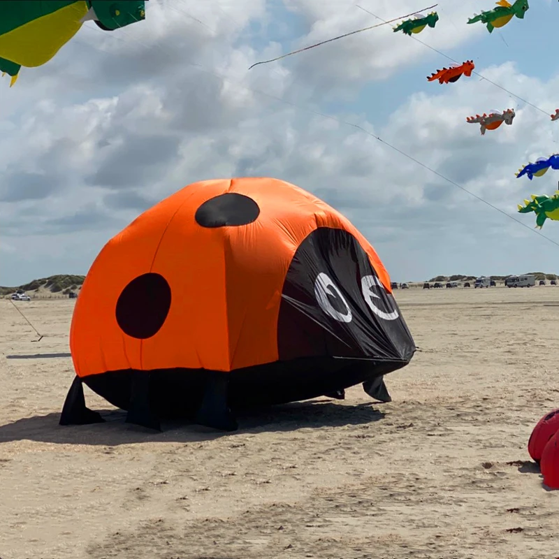 Livraison gratuite coccinelle cerf-volant cerf-volant doux pour les enfants peuvent marcher pas volant ripstop nylon jeu de plein air jouets weifang cerfs-volants usine amusante