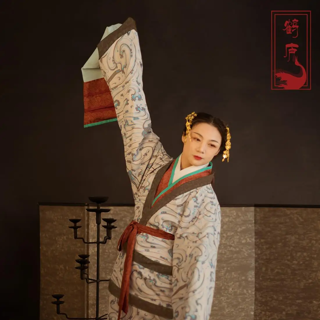 

HeLu Hanfu Women's Autumn Winter Curved Skirt Han Dynas Costume Replica Traditional Chinese Clothing Set Original Design