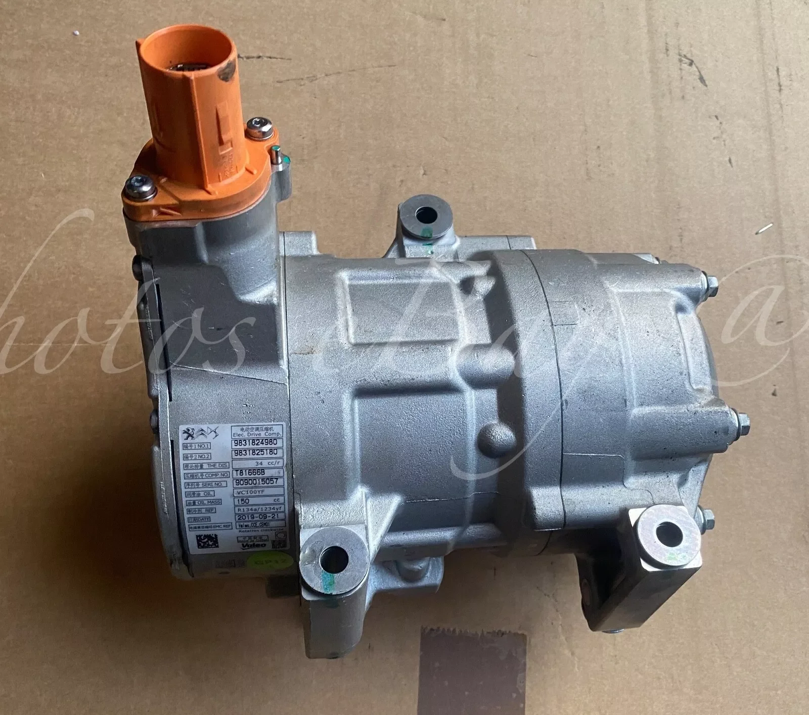 

Гибридный электрический компрессор кондиционера для Citroen C5 DS7 PEUGEOT 508 9831824980 9831825180