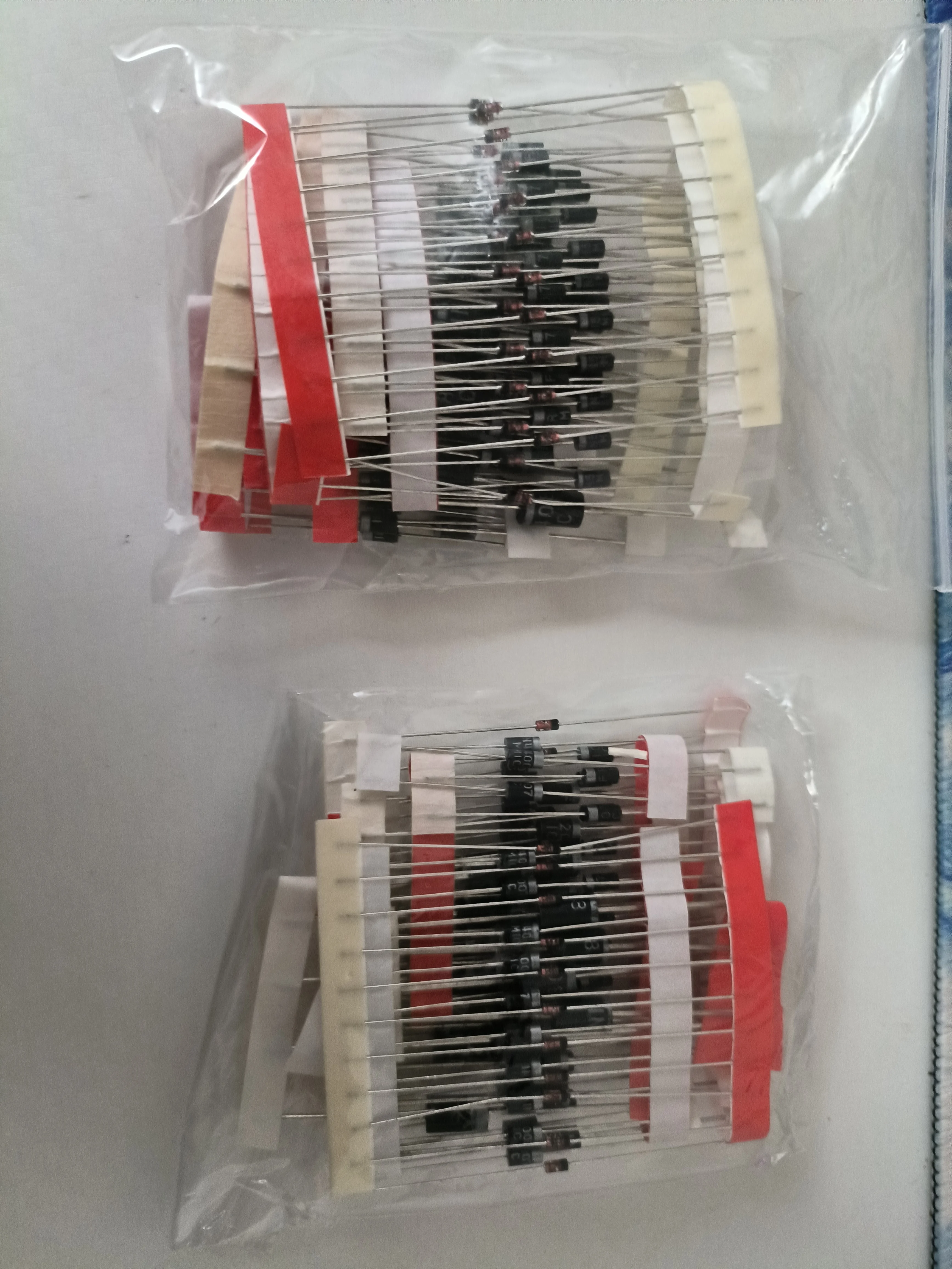 YYT 1Set=100PCS Common Diode Assortment Kit, Includes 1N4148 1N4007 1N5819 1N5408 FR107 etc., for Electronics Repair and DIY