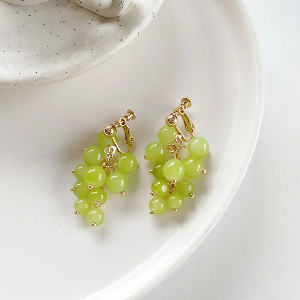 New Trend womens jewelry Aesthetic jewelry Stud Earrings Resin Earrings Grape Pendant Green Beads