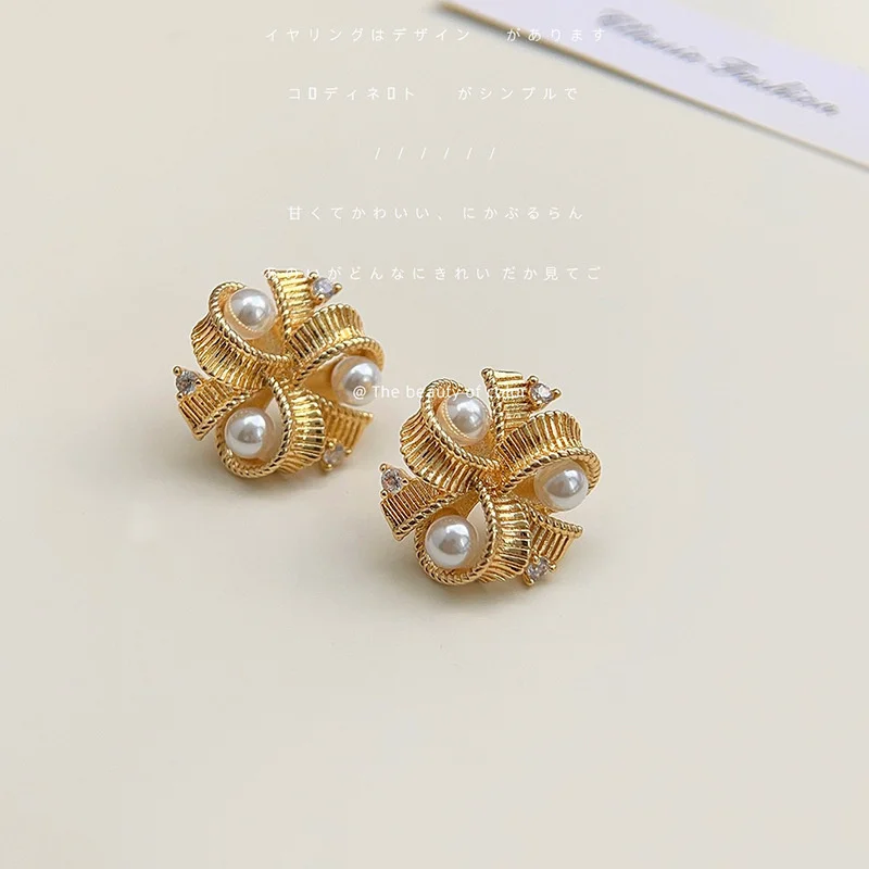Vintage Gold Plated Pearl Stud Earrings For Women Girls Ribbon Ear Luxury Party Present Jewelry E601