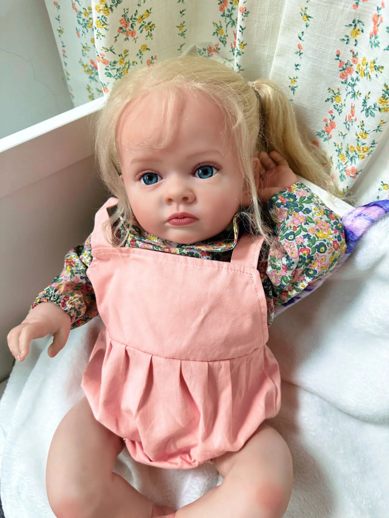 

Cokela Doll 60CM/24inch 3D-Paint Skin Cloth Body Silicone Reborn Doll Unisex
