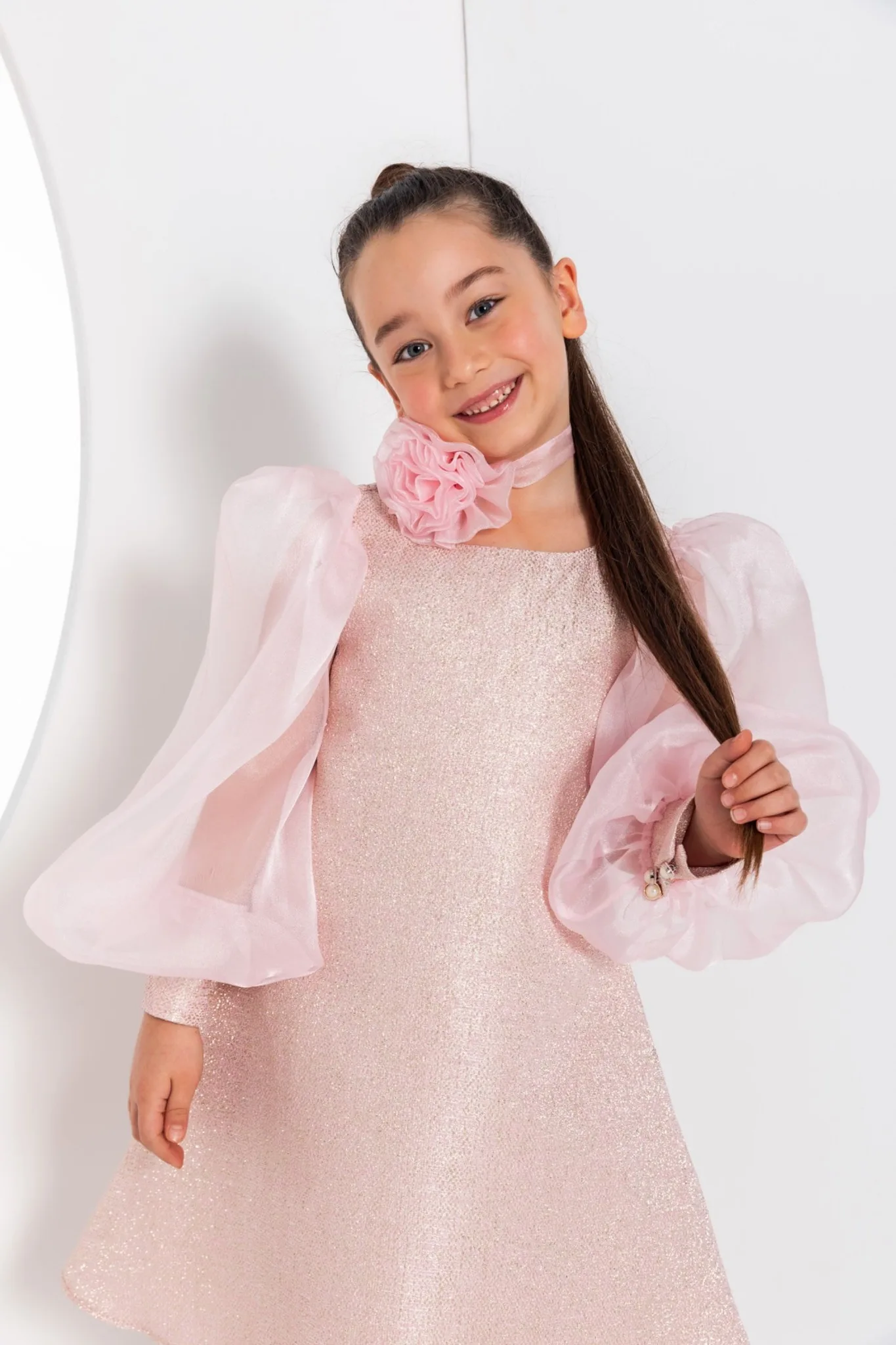 光沢のあるピンクのフラワーガールのドレス結婚式長袖花女の子の誕生日パーティードレス初聖体拝領ドレス