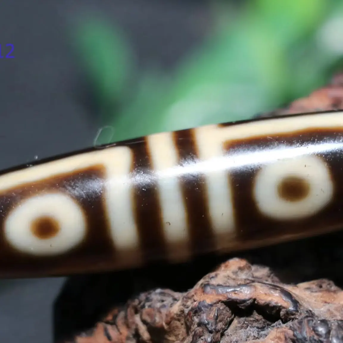 

CONGXINZAI1005009037751106 Magic Tibetan Top Old Agate Ivory Color Fold Line 4 Eyed dZi Bead Totem Amulet TIMESTOWN Talisman