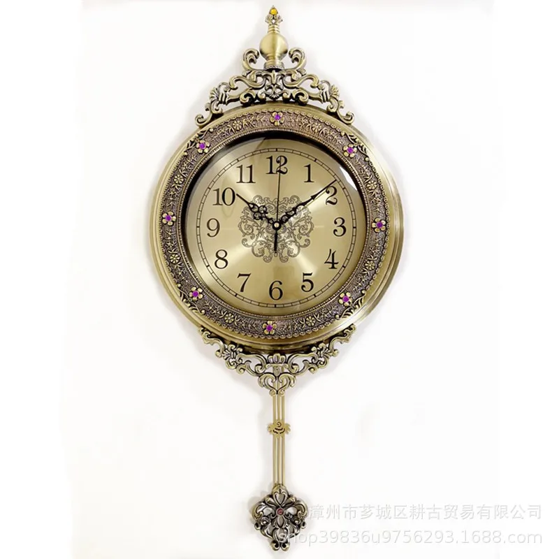 

European retro metal wall clock villa castle light luxury elegant silent swing clock quartz