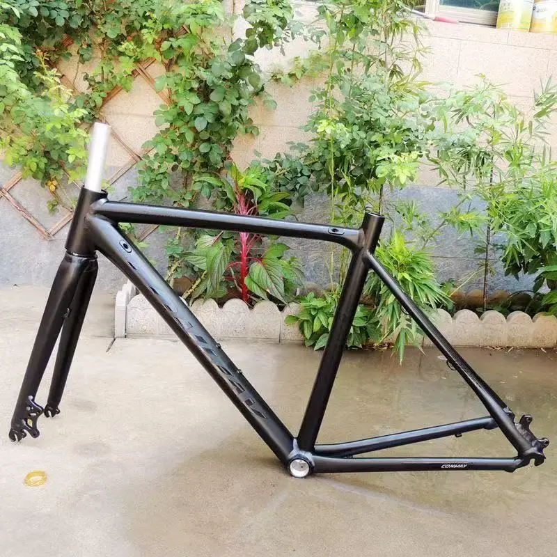 700C Highway Bicycle Frame Broken Wind Frame Aluminum Alloy Material Height470/490/510/520MM Baked Paint Process Internal Wiring