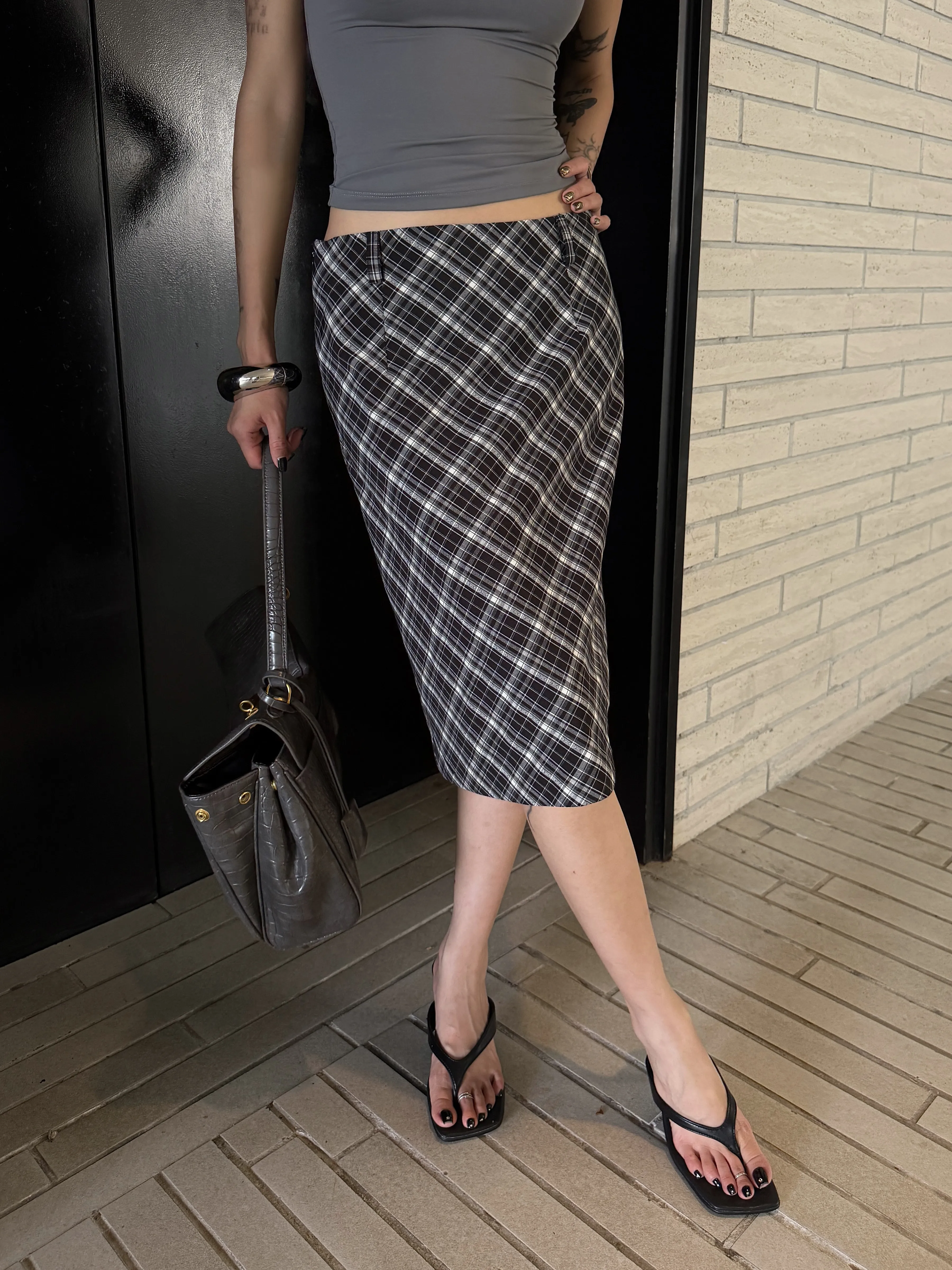 

Low Saturation Black White Diagonal Grid Simple High Waist Skirt Color Block Casual Versatile Stylish Women's Skirt