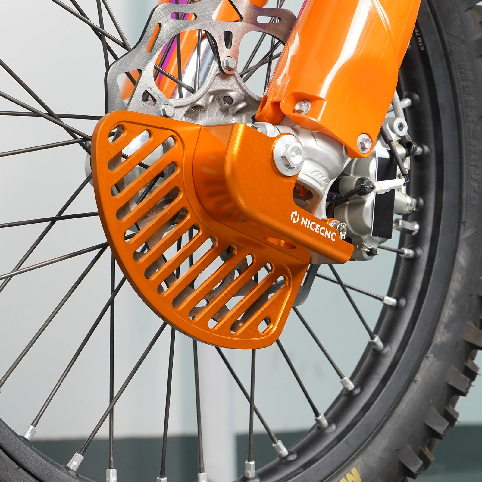 

NICECNC For KTM EXC 300 SX 125 EXC-F 350 SX-F 450 XCW 500 XW-F 500 XC300 SX250 XCF-W 450 EXC TPI SMR 450 Front Brake Disc Guard