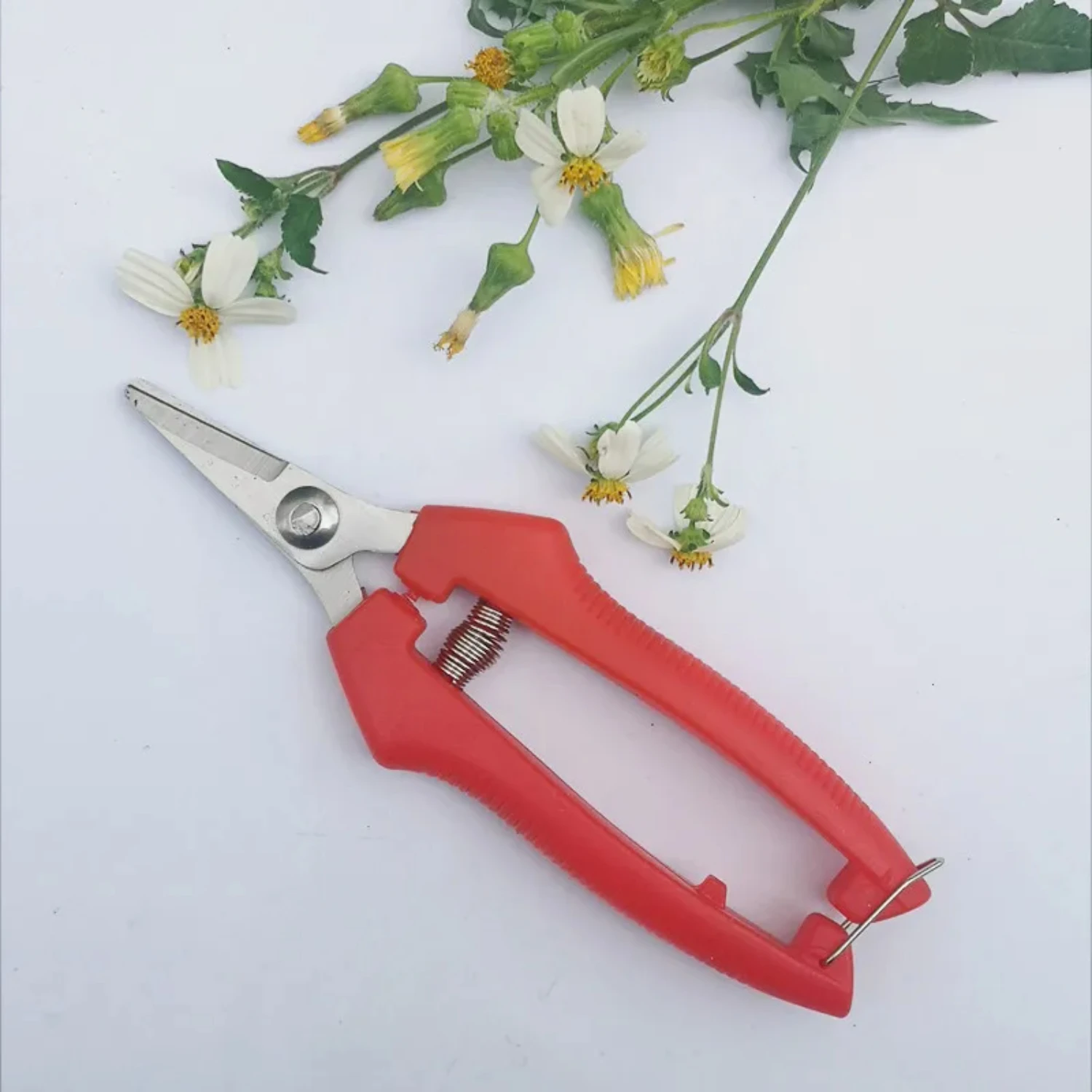 High-quality Essential Precision Garden Shears perfect for Pruning Potted Plants, Fruit Picking, and Small Home Projects - Excel