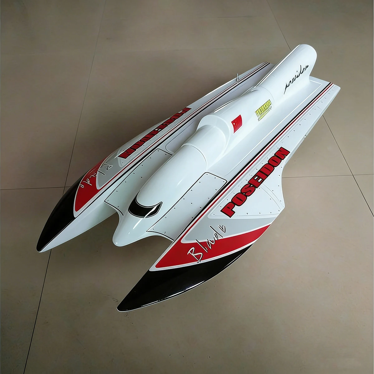 

RC Ships 67cm Northwest Wind Remote-controlled Shrimp Boat Features A Fiberglass RC Schiffe Hull Model Ship Toy