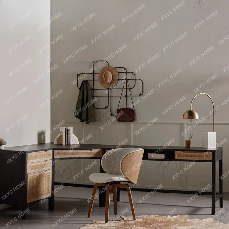 

Угловой письменный стол LX из массива дерева с плетеными элементами из ротанга, полный комплект, премиум-класса, с возможностью индивидуальной настройки