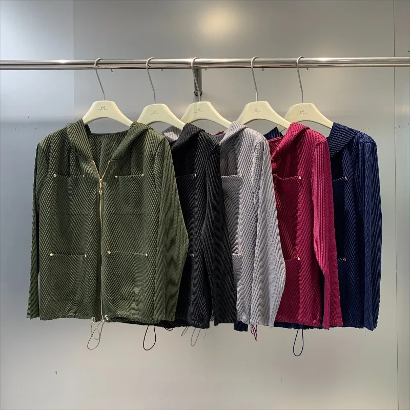 

Fall Winter New Women's Jacket Miyake Pleated Long-sleeved Hoodie Simple Casual Loose with Stretch Sports Zipper Top Clothing