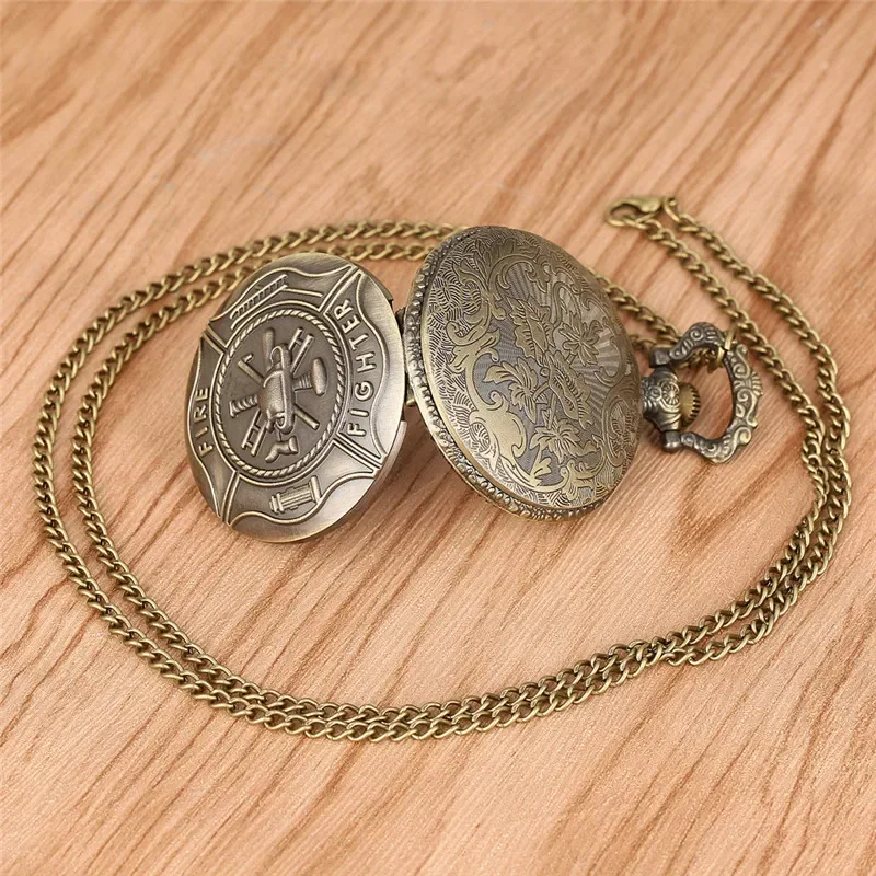 خمر مقاتلة النار تصميم الرجال التناظرية ساعة جيب كوارتز كامل هنتر قلادة سلسلة ساعة الأرقام العربية هدية Reloj