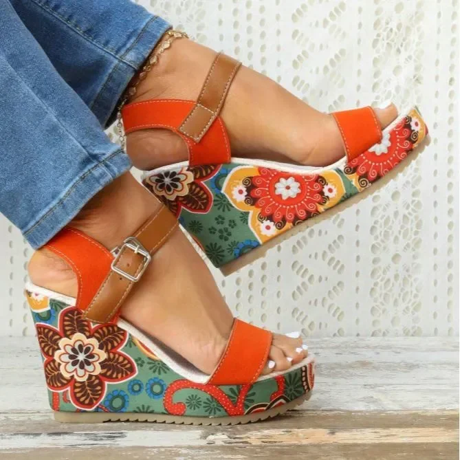 Summer New Fashion Ethnic Style Cloth Slope Heel High Heel Sole Comfortable Casual Women's Sandals and Slippers Womens Shoes