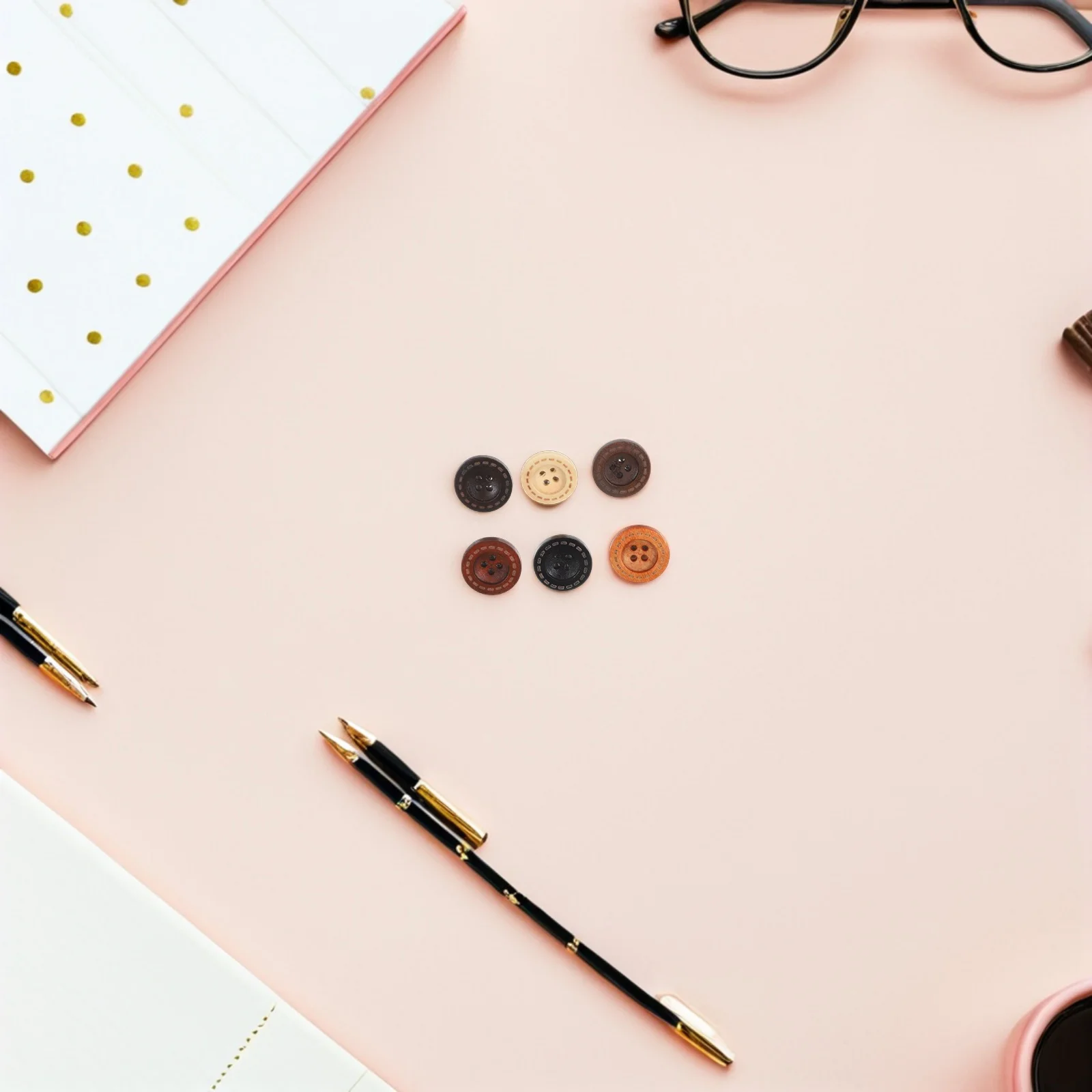 50 قطعة دبابيس ضغط الخشب الإبداعية زر على شكل المسامير للوحات الإعلانات مذكرة ملاحظات عرض خمر نمط الزخرفية Thumbtacks