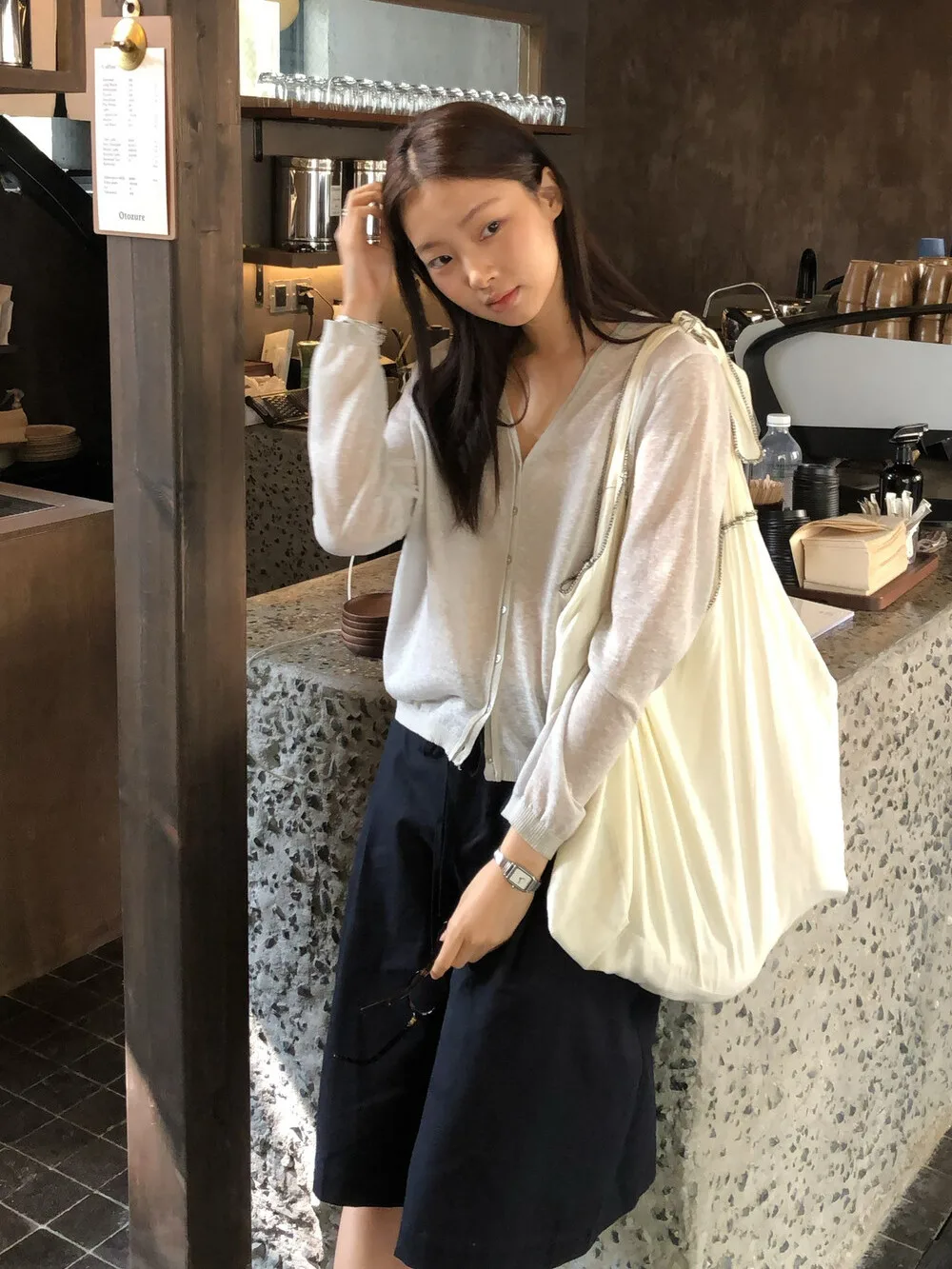 

Lilianmiluroom Snowflake Linen Two-Spine Mixed Texture Simple Versatile V-Ne Knitted Open Cardigan Long Sve Button Closure