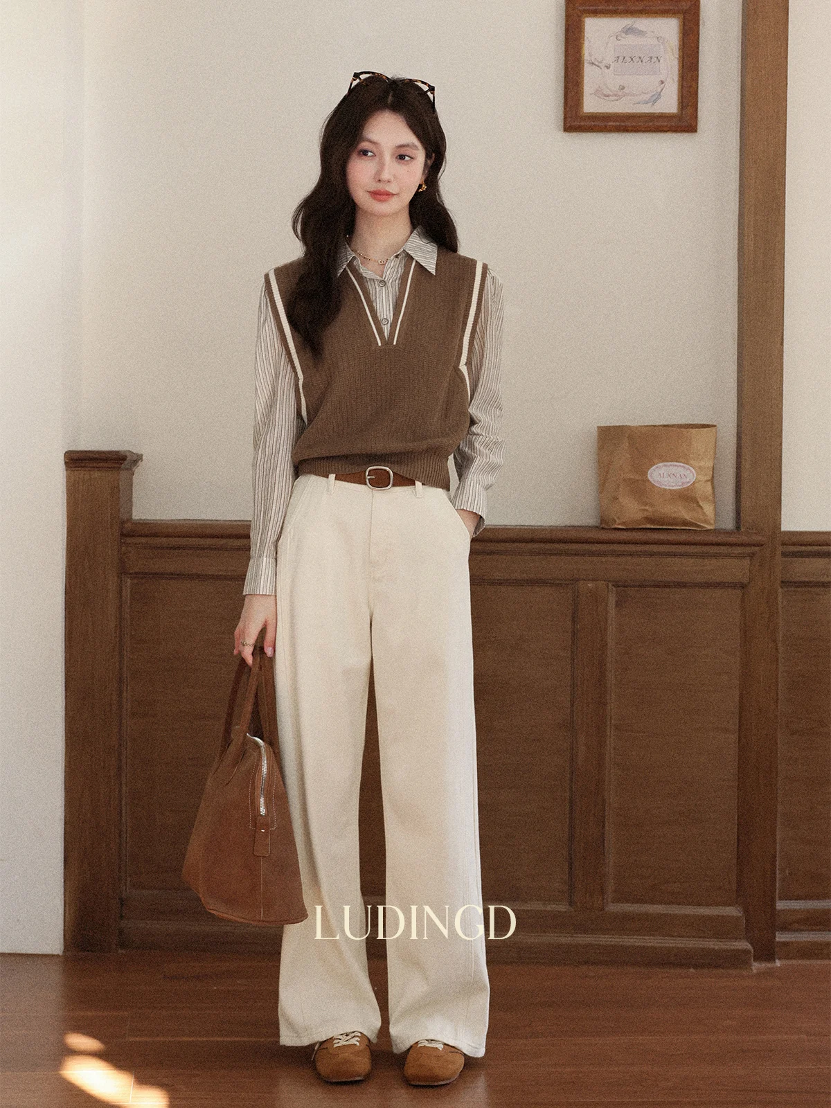 

ALXNAN Women's Brown Striped Shirt Fake Two-piece Lapel Sweater Vest Shirt Autumn Office Lady Long Sleeve Tops Female L569193