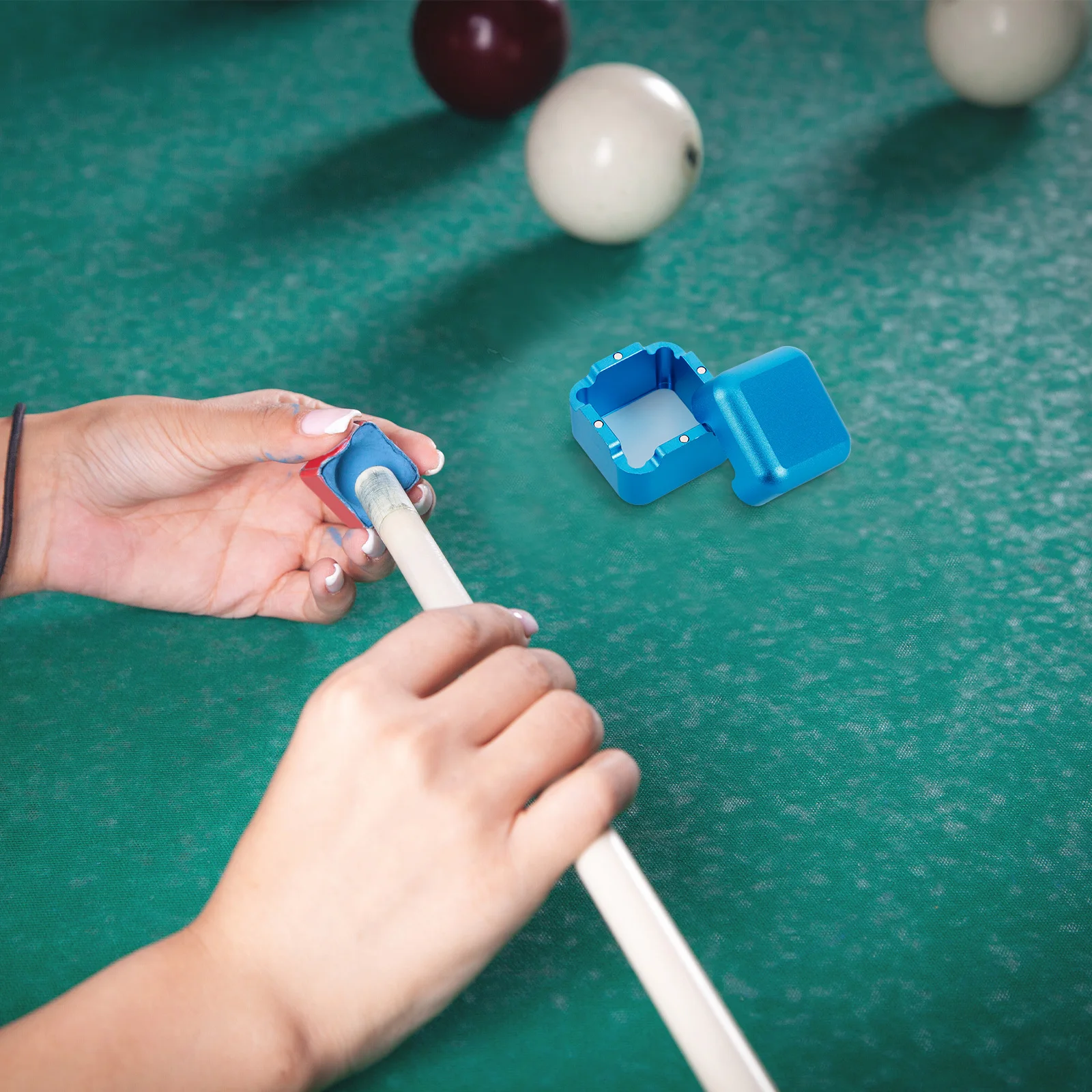 

Aluminum Cue Chalk Holder Lightweight Durable Nonmagnetic Base Secure Clip Portable Storage Snooker Accessory Billiards