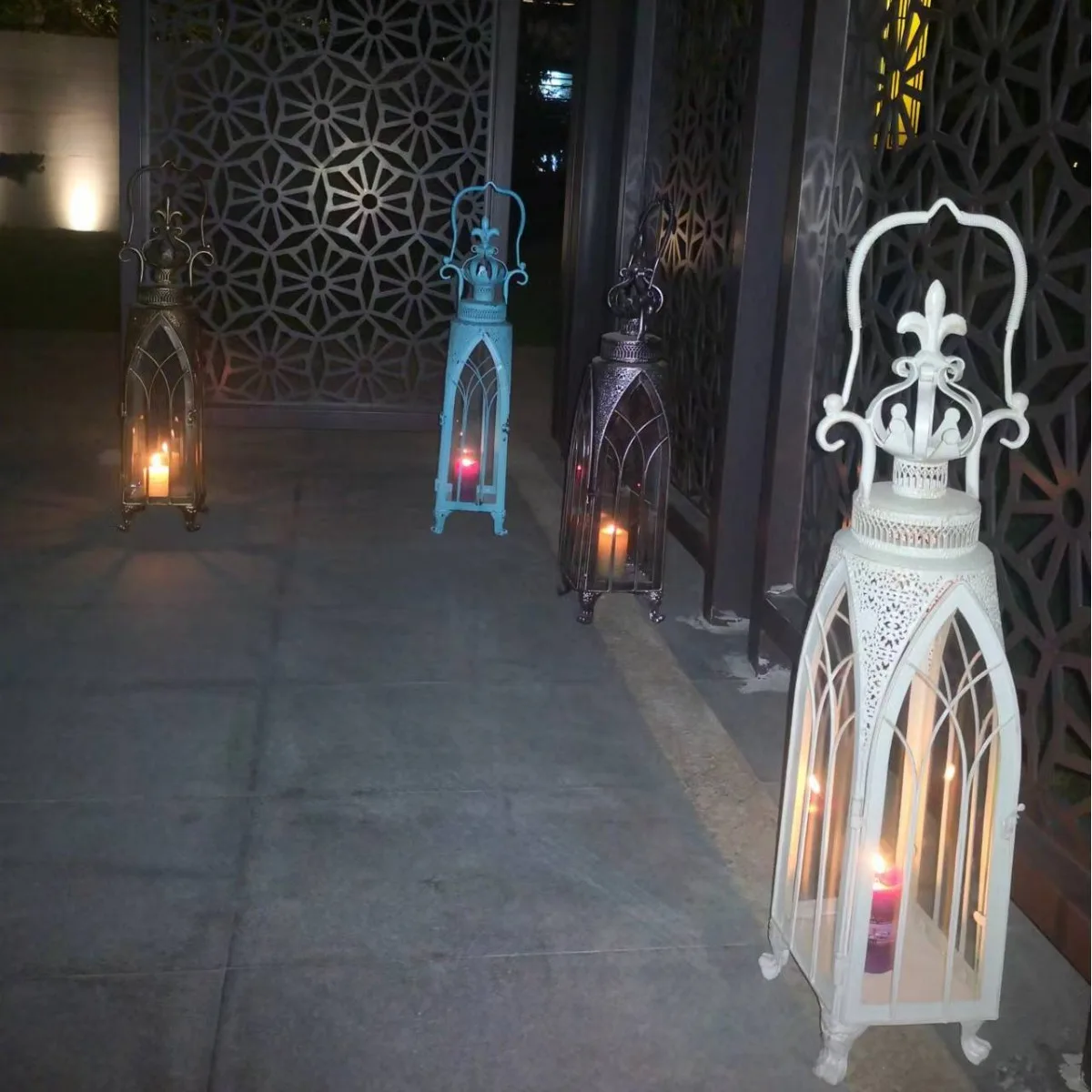 تصدير التجارة الخارجية الطلب الأصلي مصباح الرياح الحديد المطاوع الباروكي الشهير