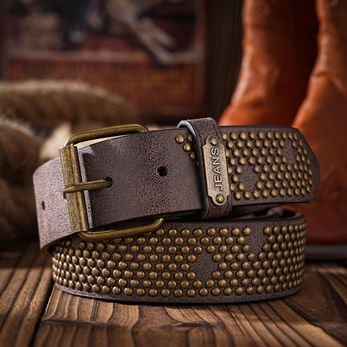 Ein Gürtel im Western-Stil aus PU-Material für Damen und Herren, ein lässiger, retro und klassischer personalisierter Gürtel. – Detail 1