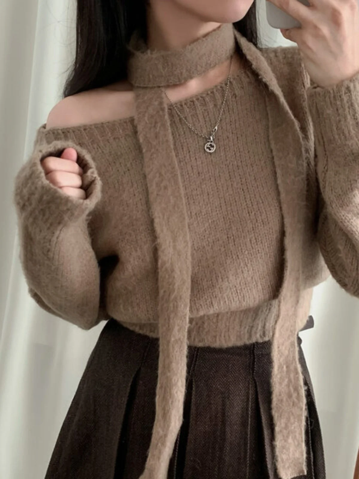 Chic Vintage oulder Bared Long Sve Sweater Women's Ele Versatile Neline Korean Sle Loose Fit Knitted Top