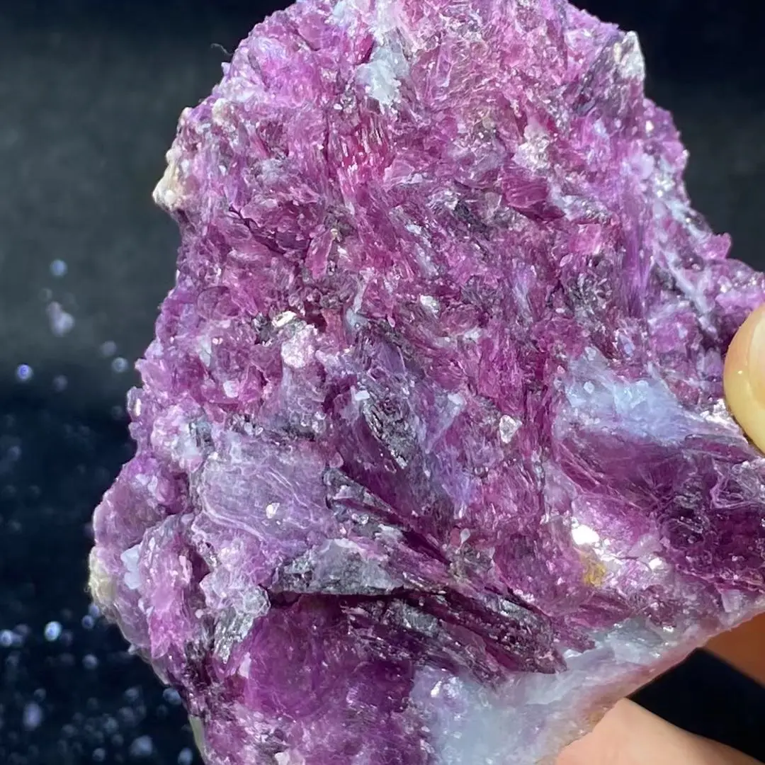 New Goods ！！1000g/bag Natural Lepidolite Crystal Slice Rough Ziyun Mother Rock Stones Luminous Specimen Purple Mica For Decorati