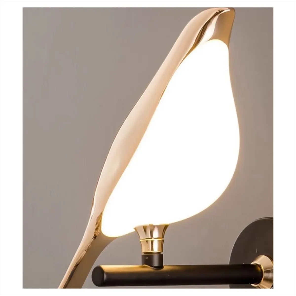 AA19 Sconces Bird Lamp Shade Bedroom Bedside Living Room Rotatable Adjustable Art Deco LED Wall Light Luxury Hotel Warm Light