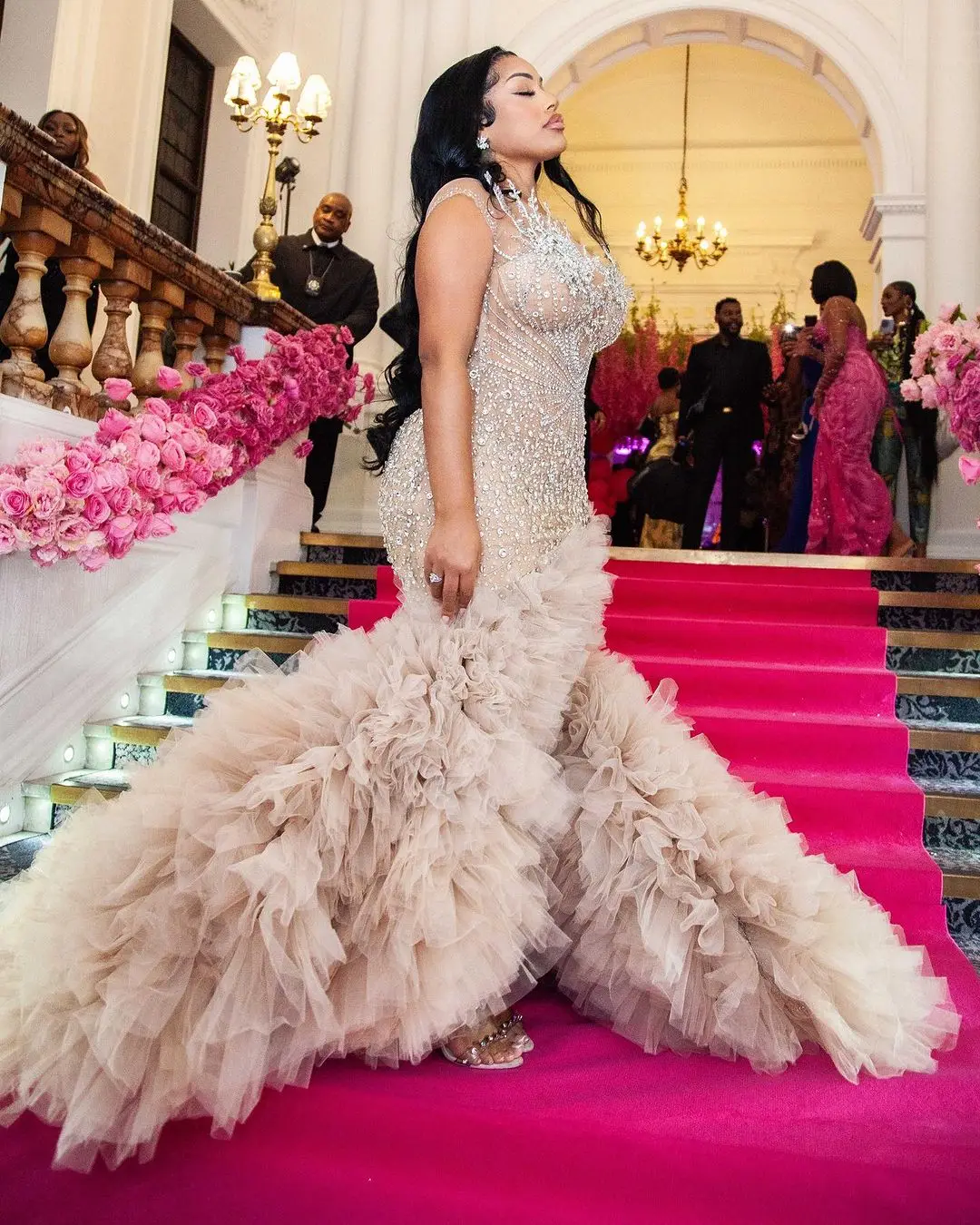 Champagne Luxury Beaded Prom Dresses African Gala Gown Celebrity Dress Tiered Puffy Tulle Crystals Aso Ebi Wedding Guest Dresses