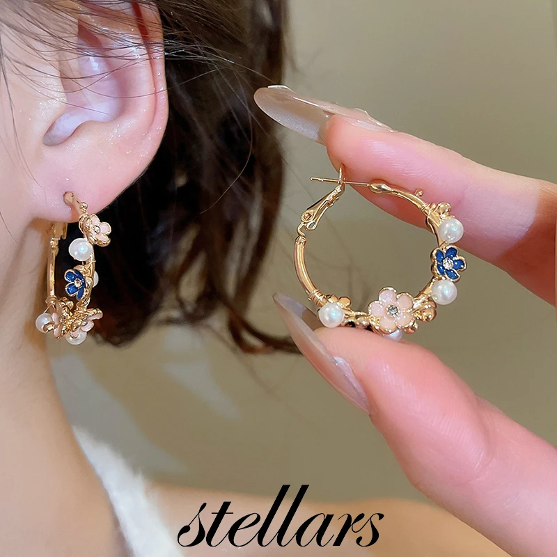 

Silver Needle Enamel Flower Round Pearl Hoop Earrings Vintage Exquisite Elegant Temperamental Light Luxury Women's Jewelry