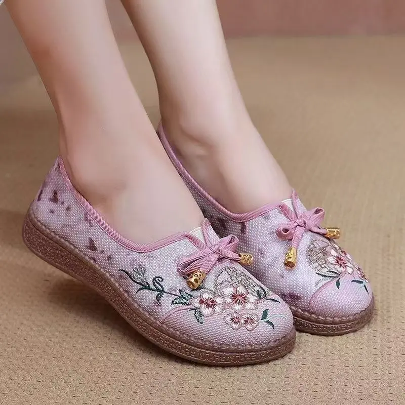 middle-aged-and-elderly-women-embroidered-cloth-shoes-spring-autumn-new-soft-sole-round-toe-shallow-slip-on-flat-sole-nude-shoes