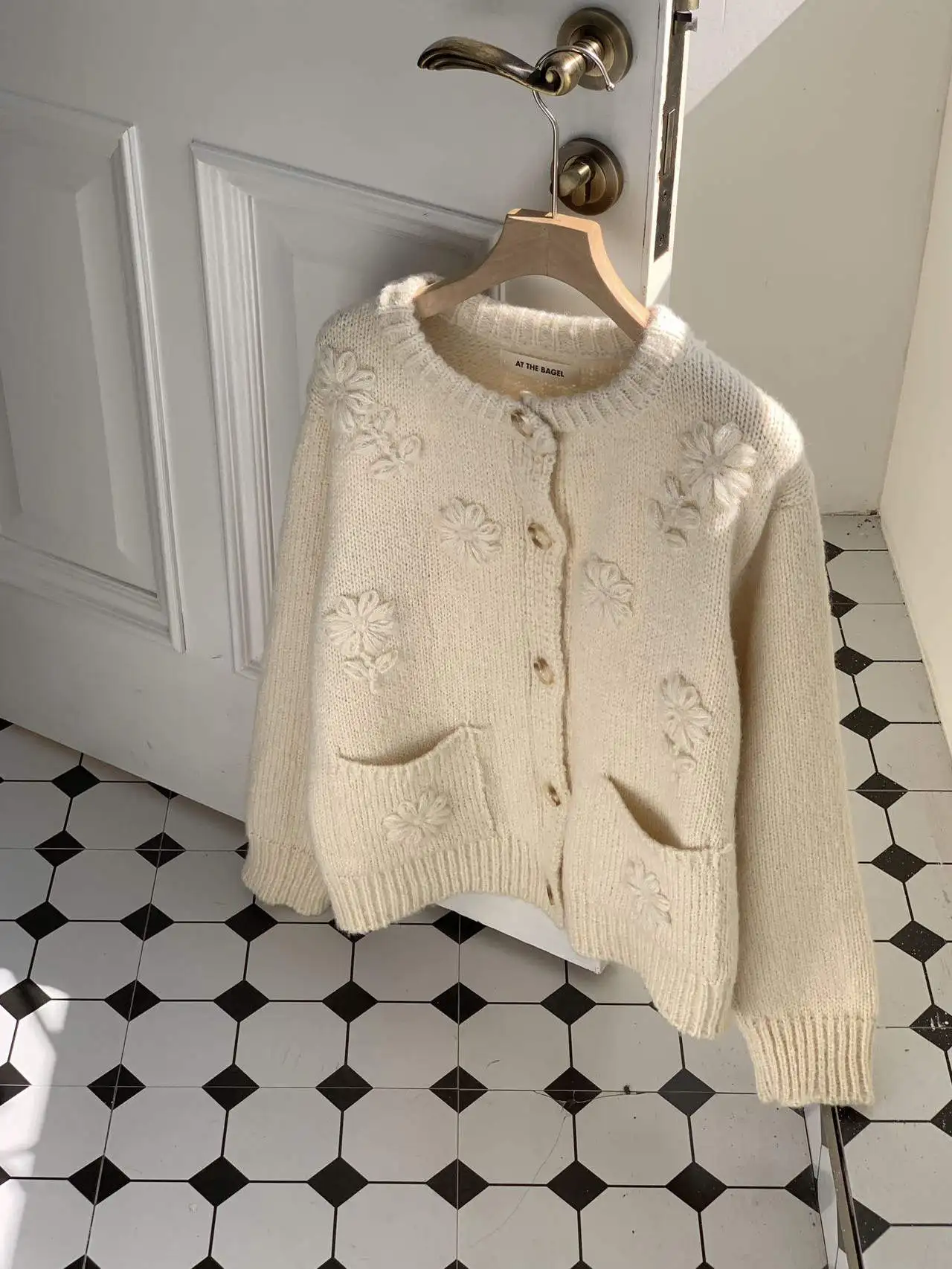 Handbestickter Blumenpullover Jaet Thi Yarn Knitted n Sle Damen Loose Fit Long Sve Warmer Mantel für Herbst W...