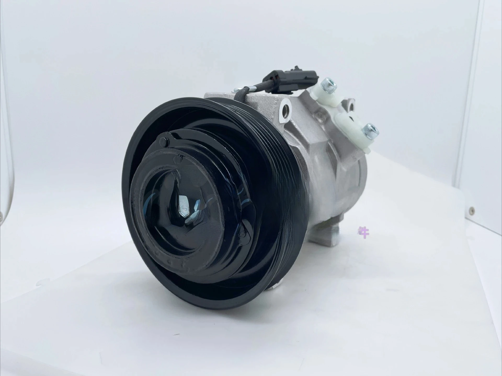 Applicable to 10s20c Automobile Air Conditioning Refrigeration Compressor