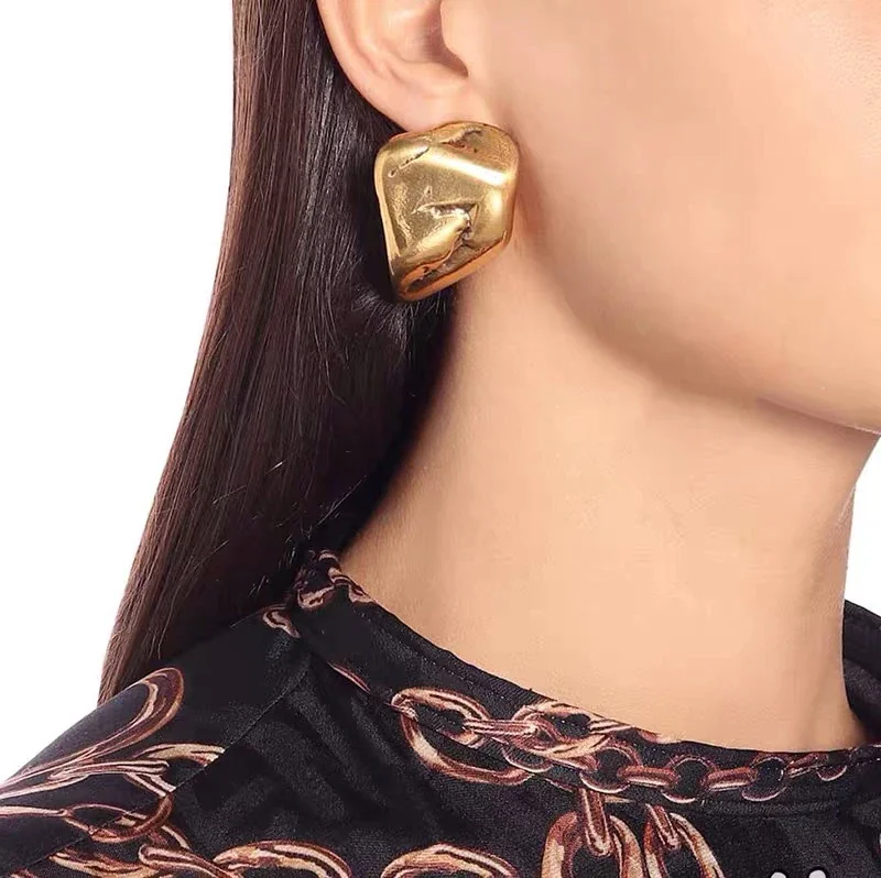 

Fashion Europe America Designer Brand Large Vintage Gold Earrings Woman Luxury Jewelry Party Trend
