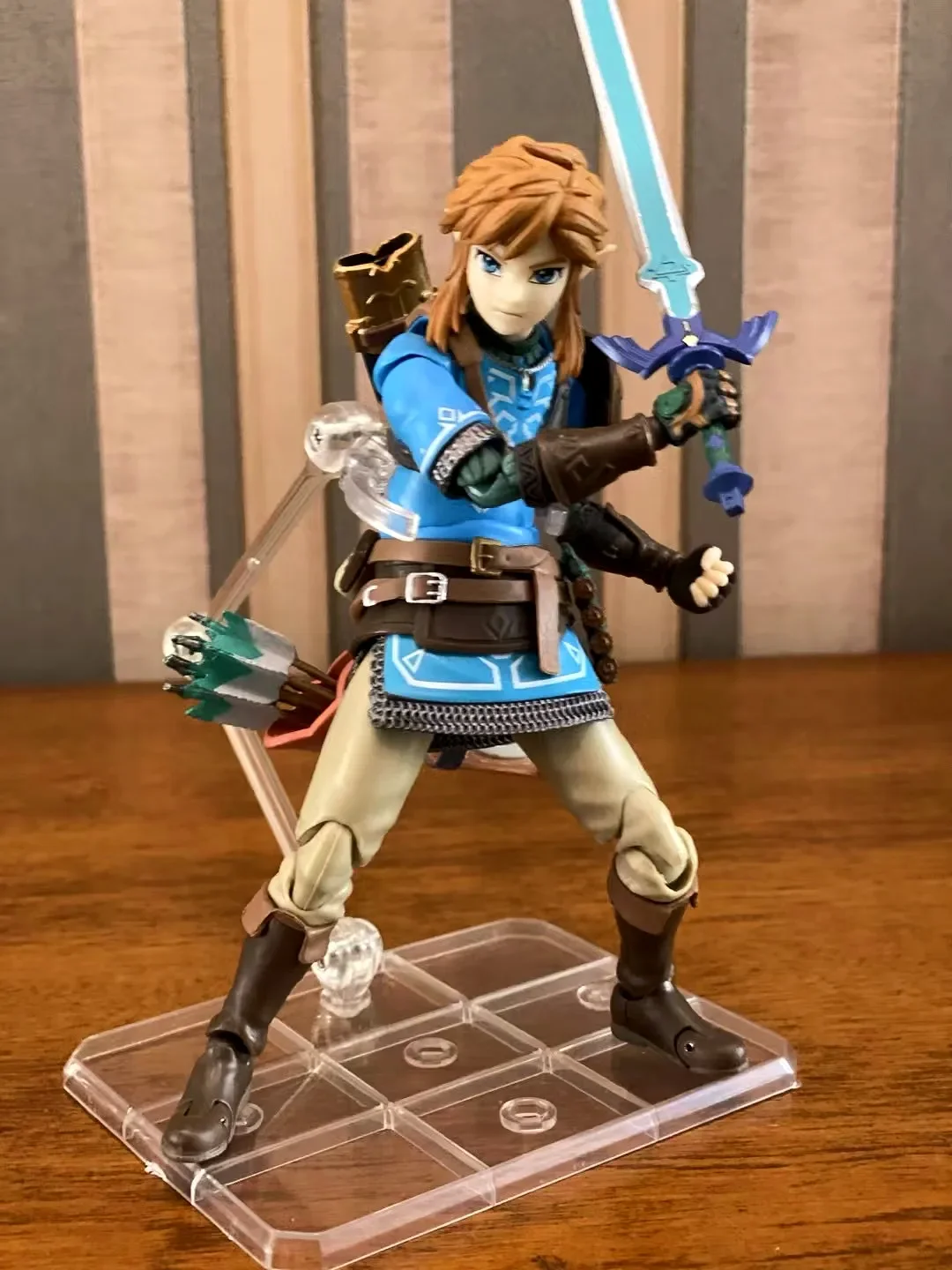 Figma The Legend of Zelda: Tears of the Kingdom Link-actiefiguur - beweegbare gewrichten met displaybasis, anime-verzamelmodel