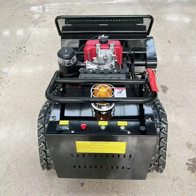 New Mini Farm Flail Lawn Mower 500mm 800mm 1000mm Home Robotic Diesel Power Remote Control Crawler Lawn Mower for Grass Cutting