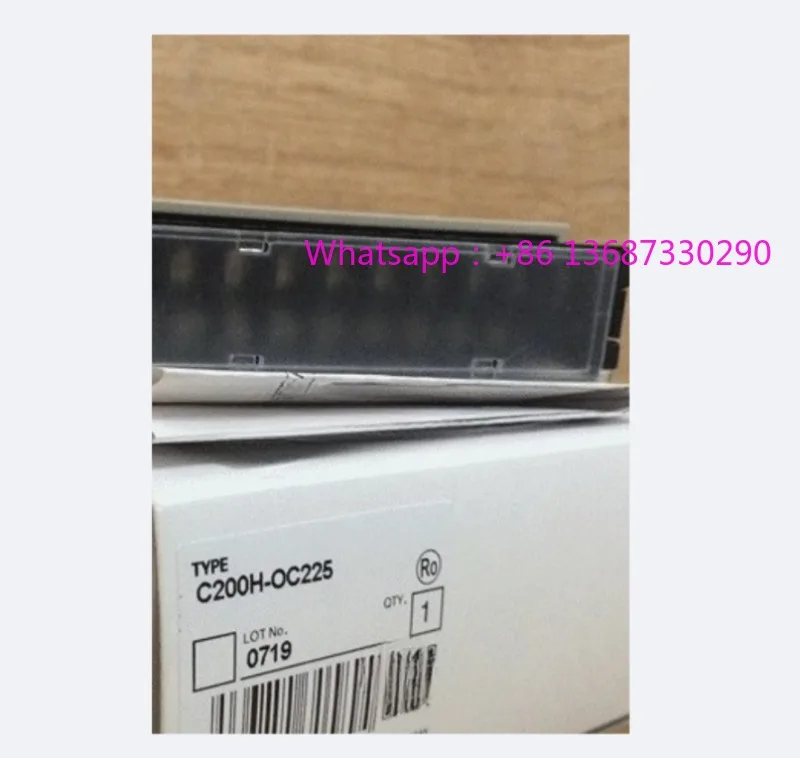 

Оригинальный модуль C200H-ID212 в новой упаковке.