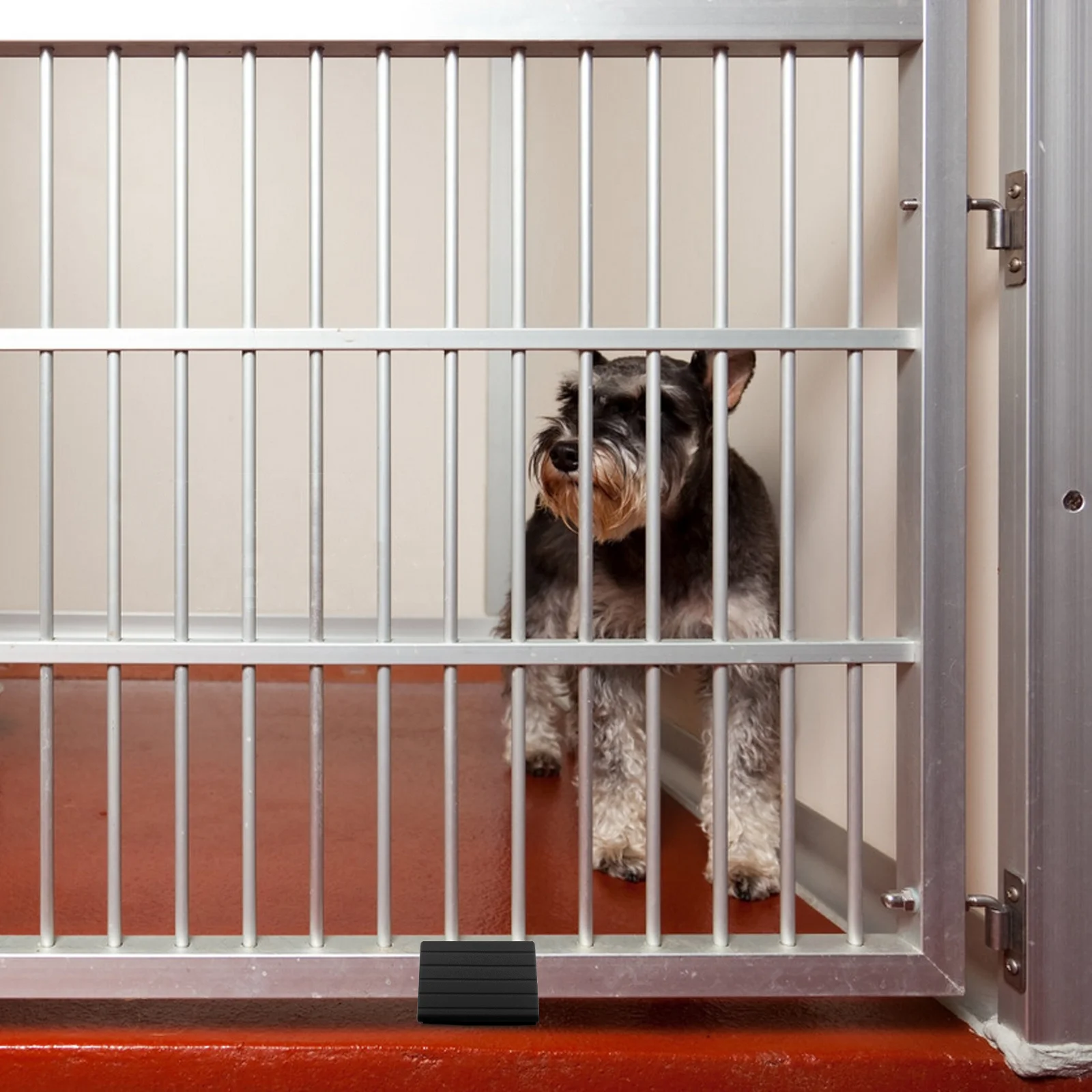 Base de reforço triangular de plástico para estabilizador de portão de animais de estimação, 4 unidades, para cerca de cachorro autônoma, painel de isolamento, pés de suporte