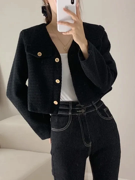 

Faionable ort V-Ne Design Women's Jaet Bla Korean Sle Loose Fit Spring 2026 Chic Top Ladies Coat