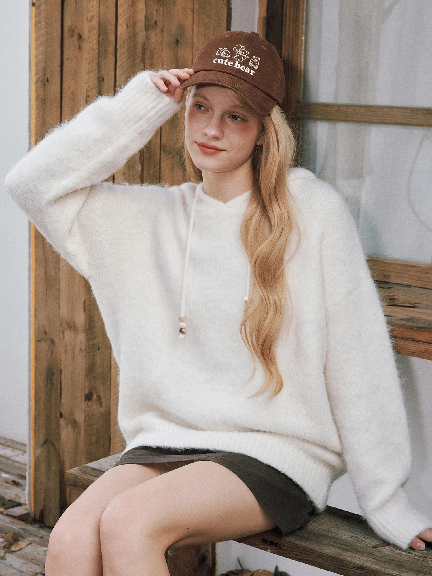 

Мягкий уютный свитер с капюшоном, повседневный, осенне-зимний, новинка YESCCI S5543052, женская вязаная одежда, теплый термосвитер с длинными рукавами и круглым вырезом