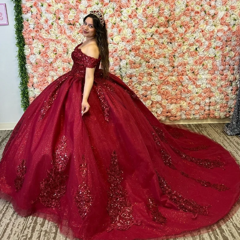 Sparkly Burgundy Quinceanera Dresses 2024 XV Ball Gown Rose Lace Applique Beads Tull Princess Sweet 16 Dress Birthday Party Vest