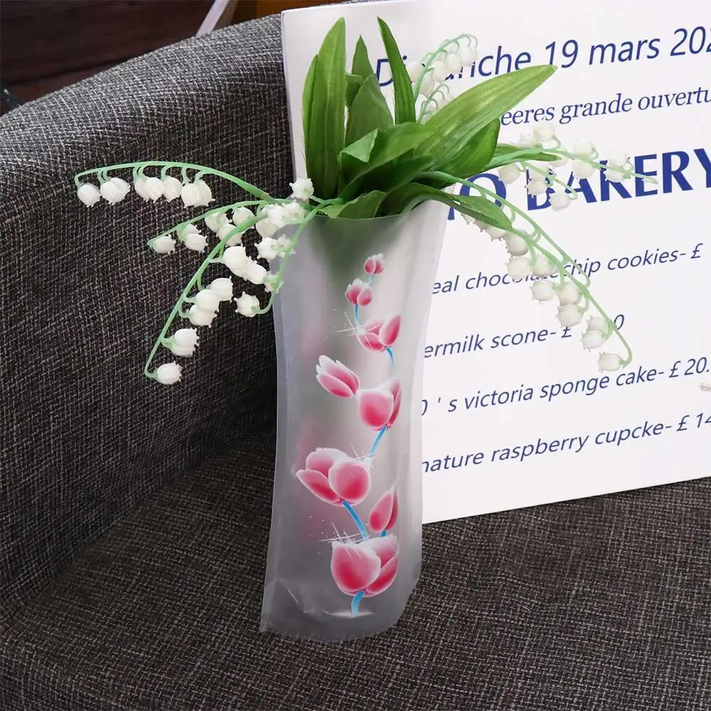 Color Random Foldable PVC Folding Vase Reusable Easy to Store Cartoon Flower Vase Cute Simple Flower Vase Desktop