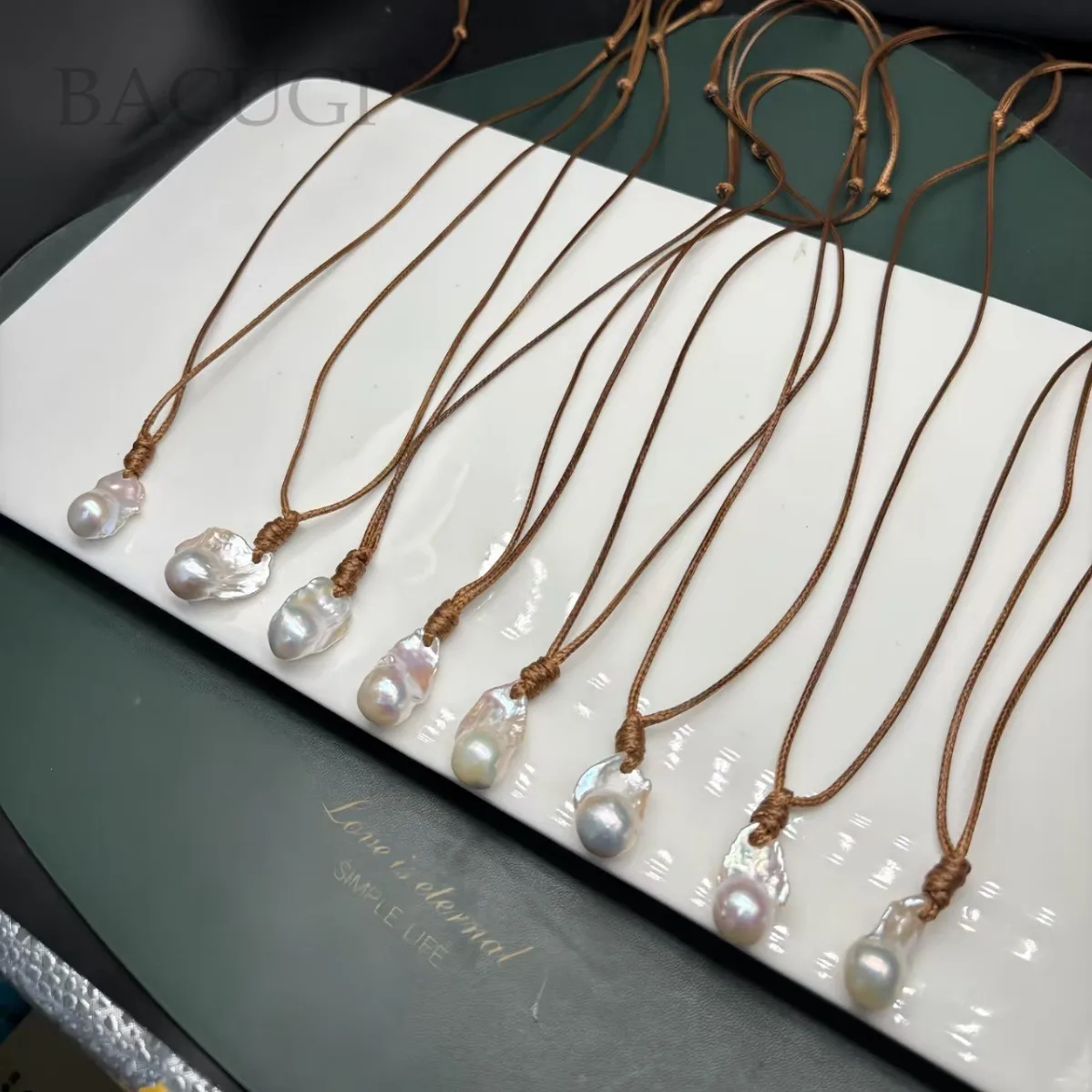 

Ожерелье из натурального пресноводного жемчуга в стиле барокко