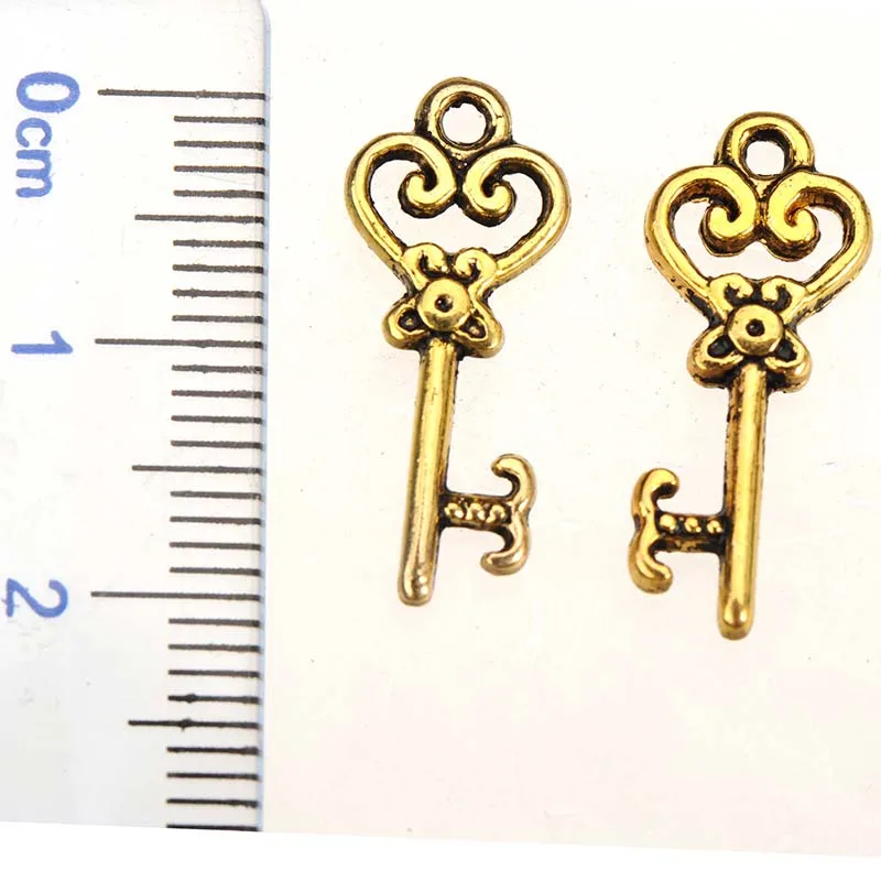 80pcs Making Keys Charms Handicraft Heart Jewelery Pendulos Antique Gold Plated Metal DIY Bangle Earring Parts Components Bijoux