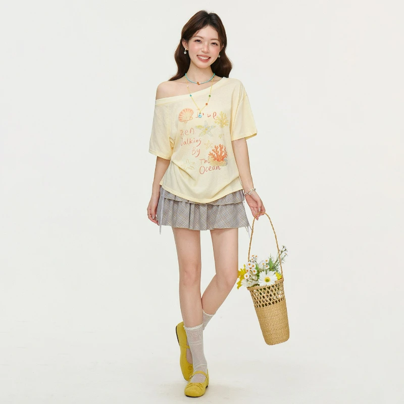 One-shoulder Off-the-shoulder Printed Thin Short-sleeved T-shirt for Women Summer 2026 It Is A Loose Top Sexy Spicy Girl Style