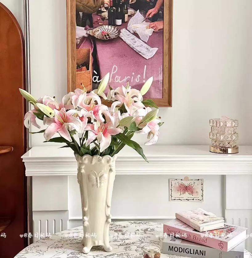 

Recommended high-end, niche, versatile flower arrangement gift for antique French decorative vases in butterfly ceramic flower v